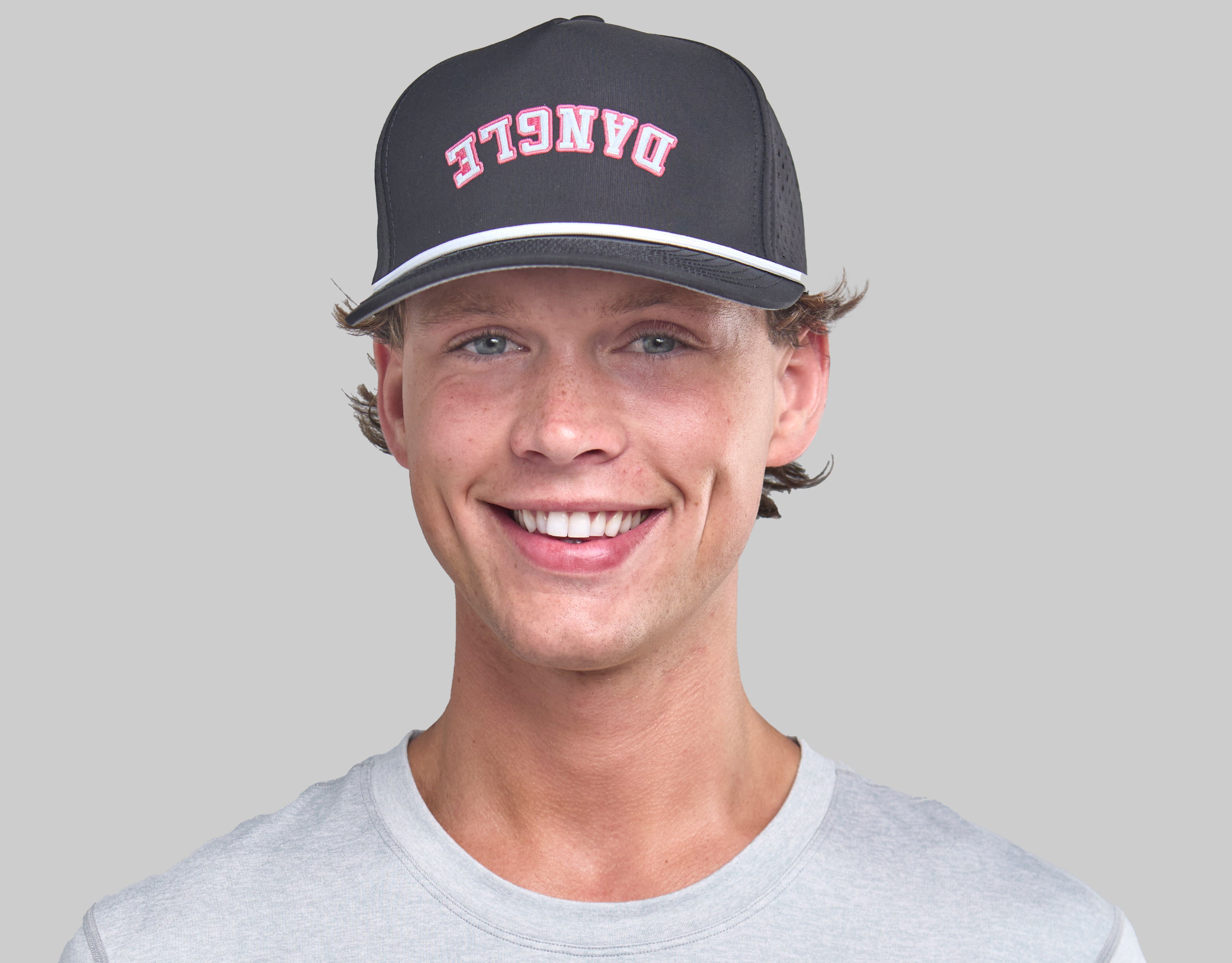 DANGLE BREAKAWAY SNAPBACK