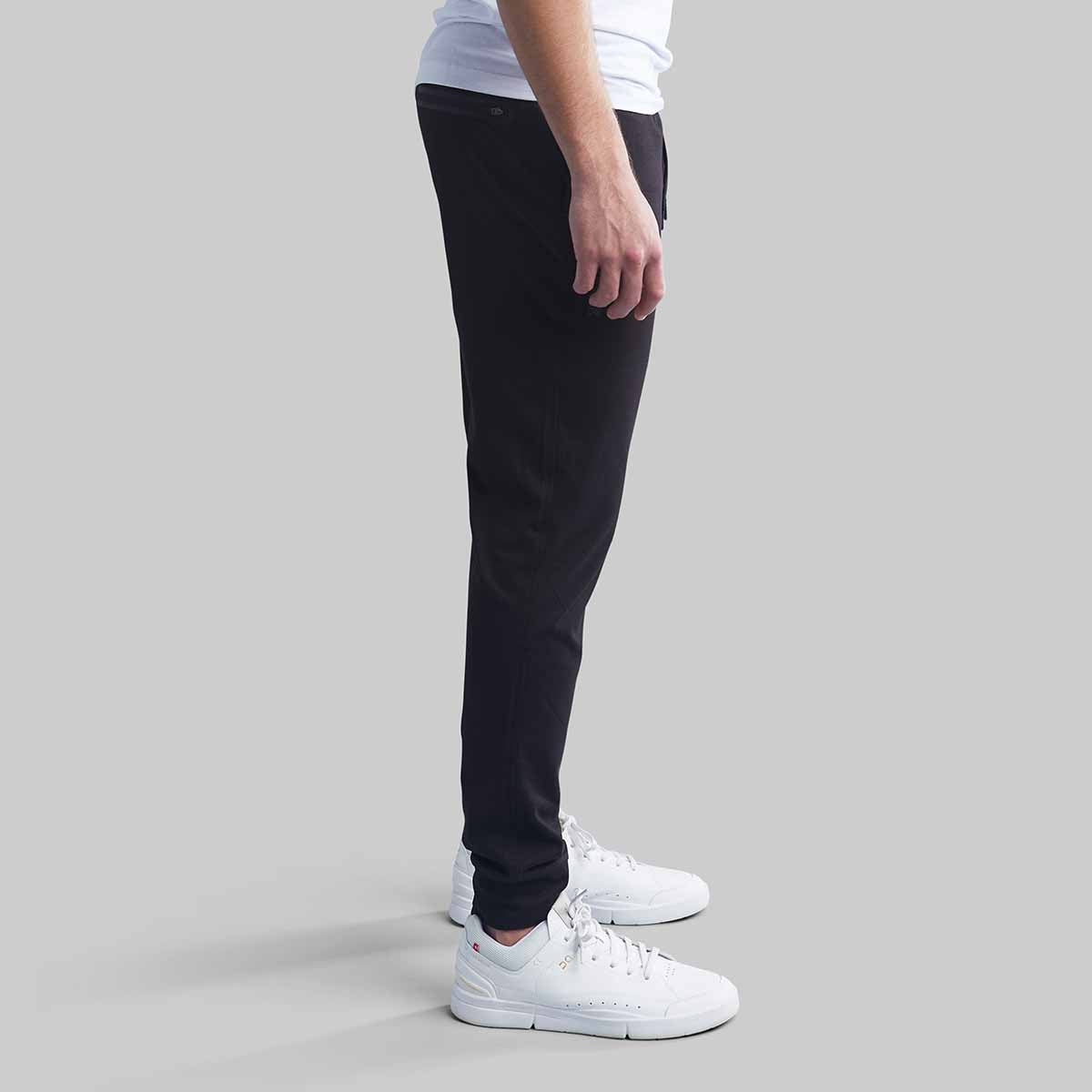 Tech fleece joggers discount black